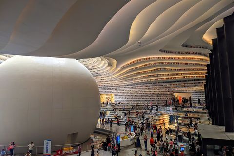 Die Binhai-Bibliothek in Tianjin  wurde 2017 eröffnet.