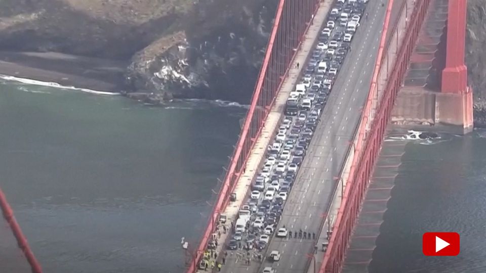Pro-Palestine protest on the Golden Gate Bridge – aerial footage shows blockade (video)