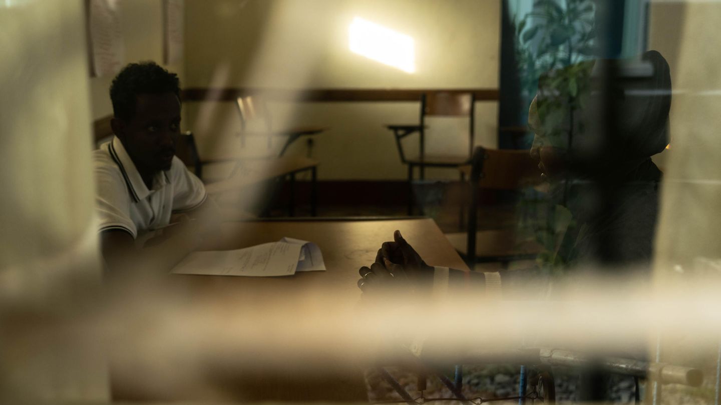 World Press Photo: Eine Frau nimmt an einem Beratungsgespräch teil