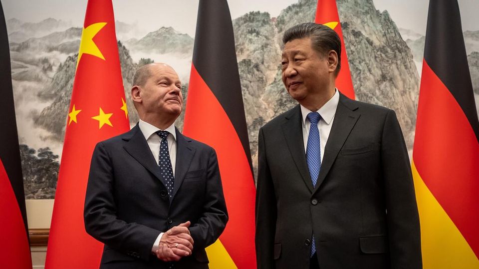 Olaf Scholz und Xi Xingping in Peking.
