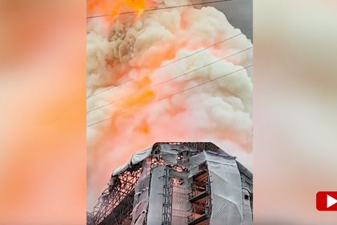 Kopenhagener Wahrzeichen in Flammen: Historische Börse brennt ab