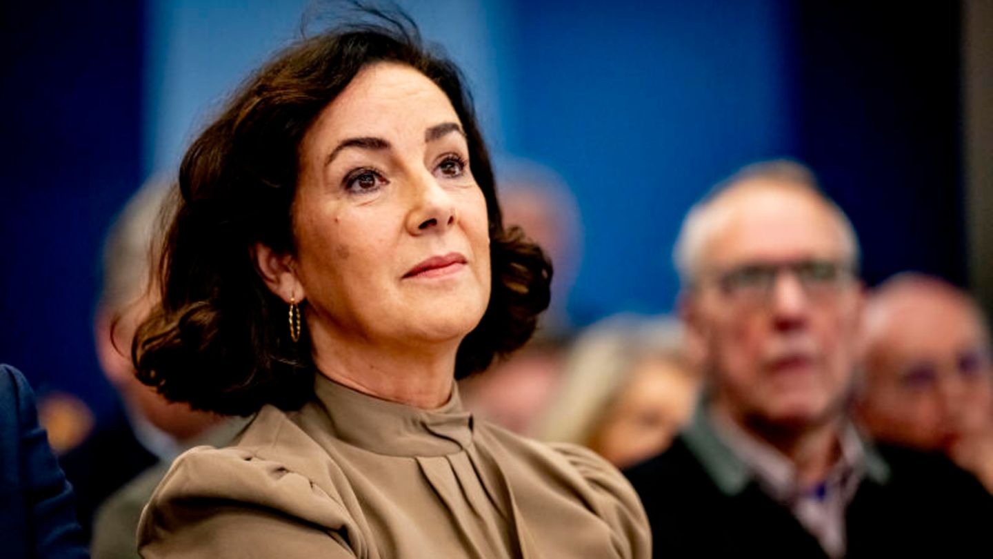 Porträt der Bürgermeisteirn von Amsterdam, Femke Halsema