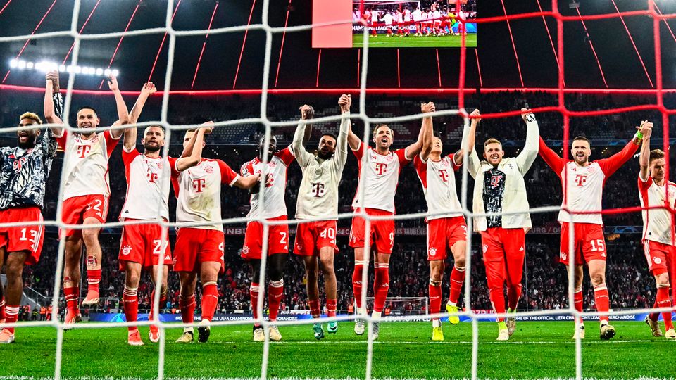 Großer Jubel nach dem Halbfinal-Einzug in der Champions League des FC Bayern München