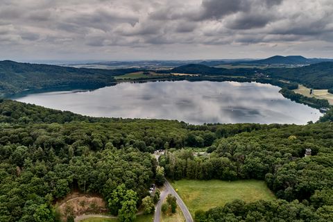 Am Laacher See fand der letzte Vulkan-Ausbruch vor knapp 13.000 Jahren statt