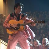 Austin Butler in einer Szene aus dem Film "Elvis."