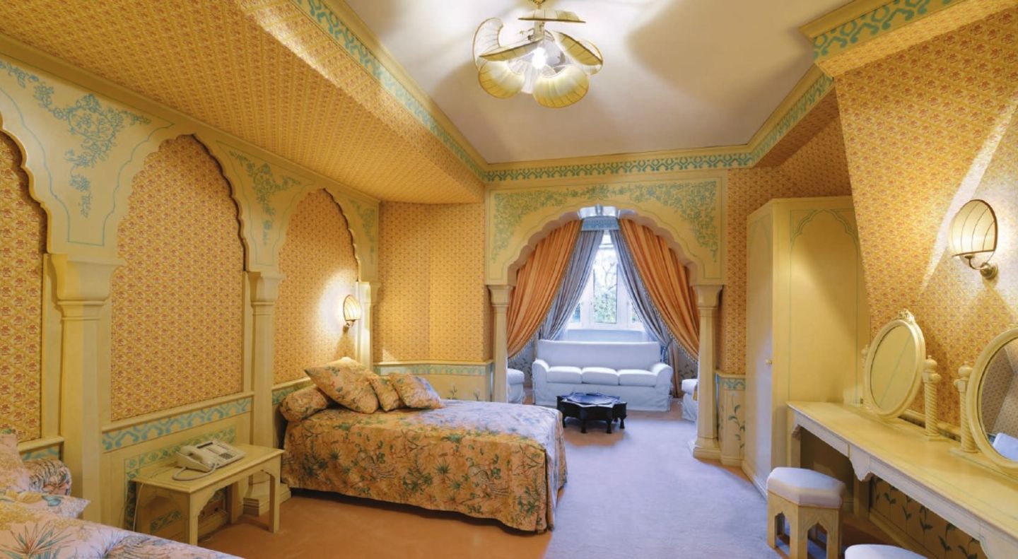 Ein Schlafzimmer in Sonnengelb
