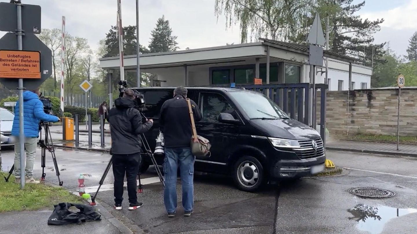 "Konflikt mit hybriden Mitteln": Mutmaßliche russische Spione in Bayern enttarnt | STERN.de
