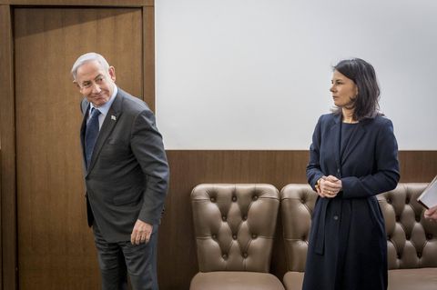 Annalena Baerbock beim Treffen mit Benjamin Netanjahu in Israel