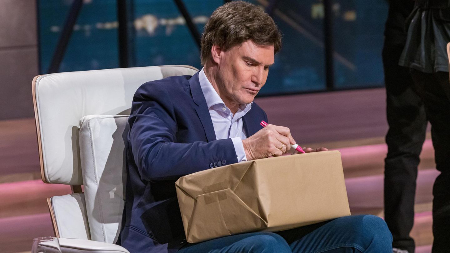 Jeder hat sein Päckchen zu tragen: In "Die Höhle der Löwen" ging es auch um die Psyche von Carsten Maschmeyer und den übrigen Investoren