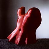 Ein roter Torso zum Anziehen