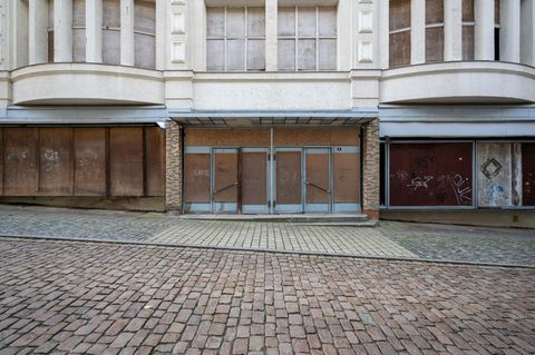 Verrammelte Schaufenster im thüringischen Altenburg: So sieht es mittlerweile in vielen deutschen Innenstädten aus