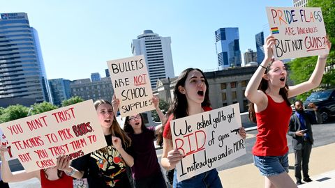 High-School-Schülerinnen protestieren in Nashville