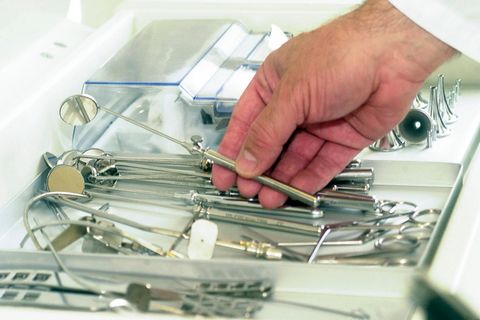 Medizinische Ausrüstung für Zahnarztbehandlung