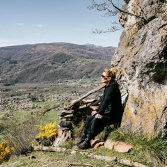Wandern: stern-Redakteurin Ritter blickt über die Ebene um Foix