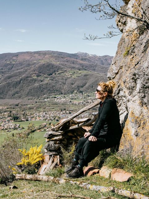 Wandern: stern-Redakteurin Ritter blickt über die Ebene um Foix