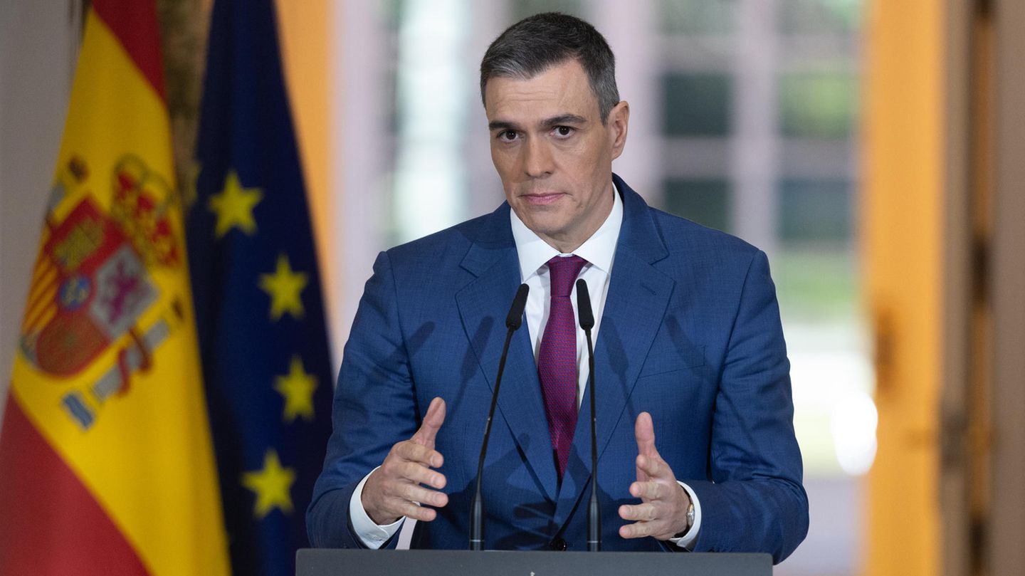 Spain: Pedro Sánchez is considering resigning because of charges against his wife