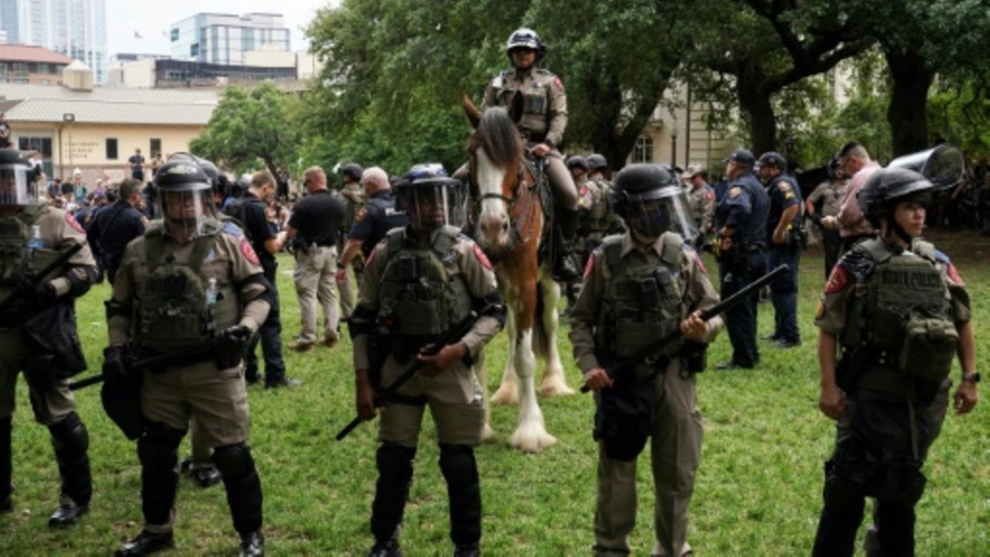 Pro-palästinensische Proteste an US-Universitäten: Texas setzt berittene Polizei ein