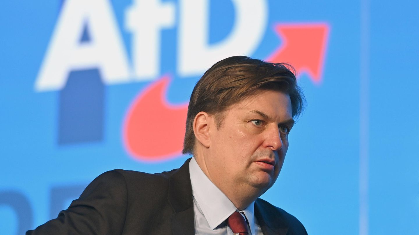 AfD politician Maximilian Krah is running for the European elections despite scandals