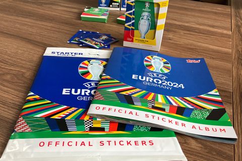 Stickeralbum für die Fußball-EM 2024