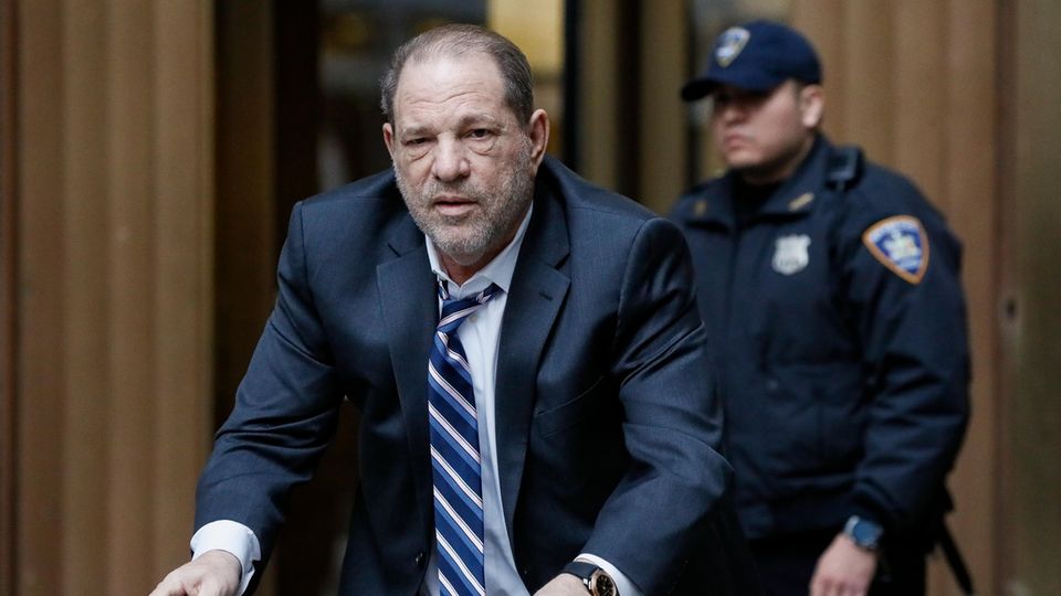 Harvey Weinstein nach der Verhandlung im Prozess wegen Vergewaltigung und sexueller Nötigung in New York