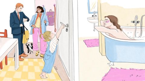 Illustration zeigt: eine Frau in der Wanne und die Familie die vor der Tür auf sie wartet