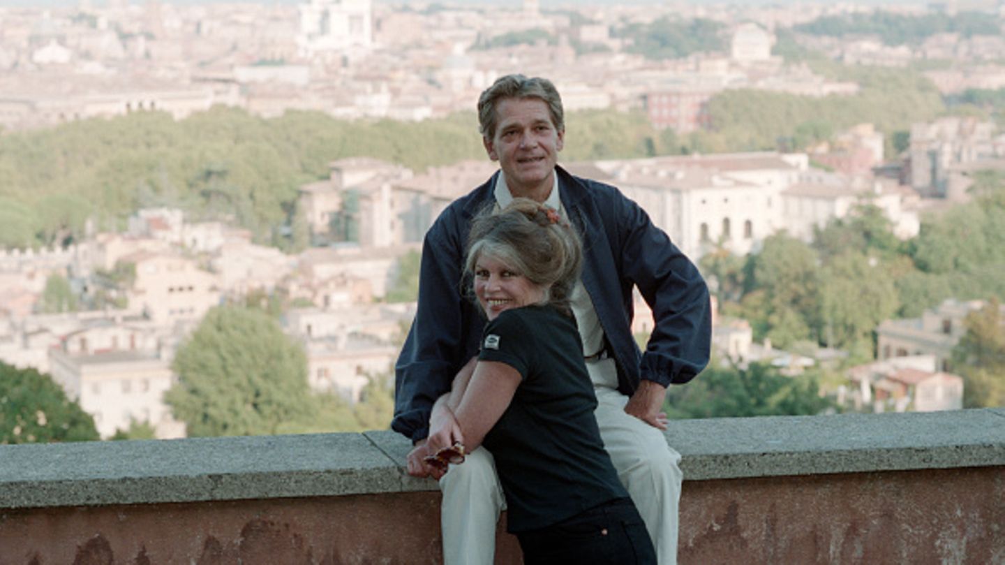 Brigitte Bardot und Ehemann Bernard D'Ormale 1995 in Rom