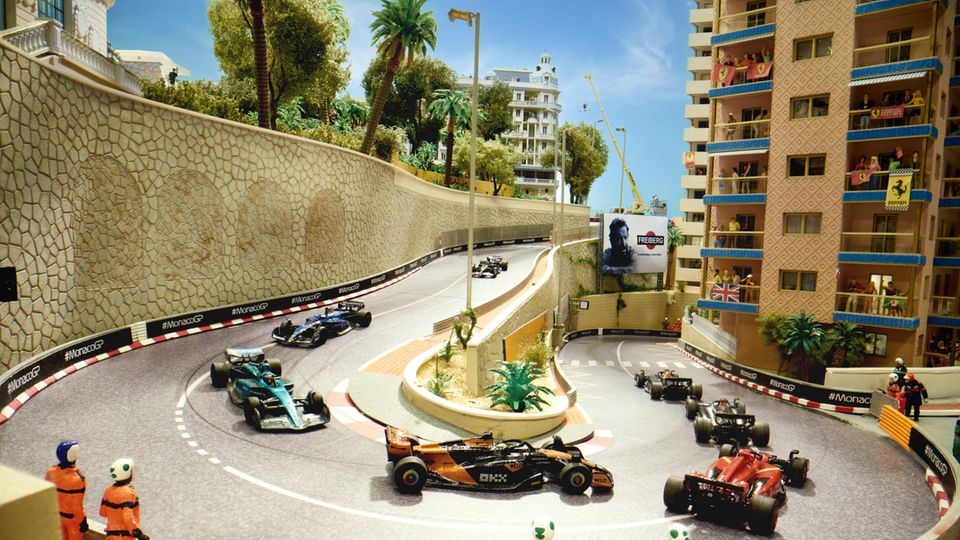 Im Miniatur Wunderland: Wie das Original: Mini-Rennstrecke erinnert an Grand Prix Wie das Original: Mini-Rennstrecke erinnert an Grand Prix