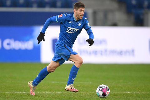 Andrej Kramaric spielt im Trikot des TSG Hoffenheim Fußball