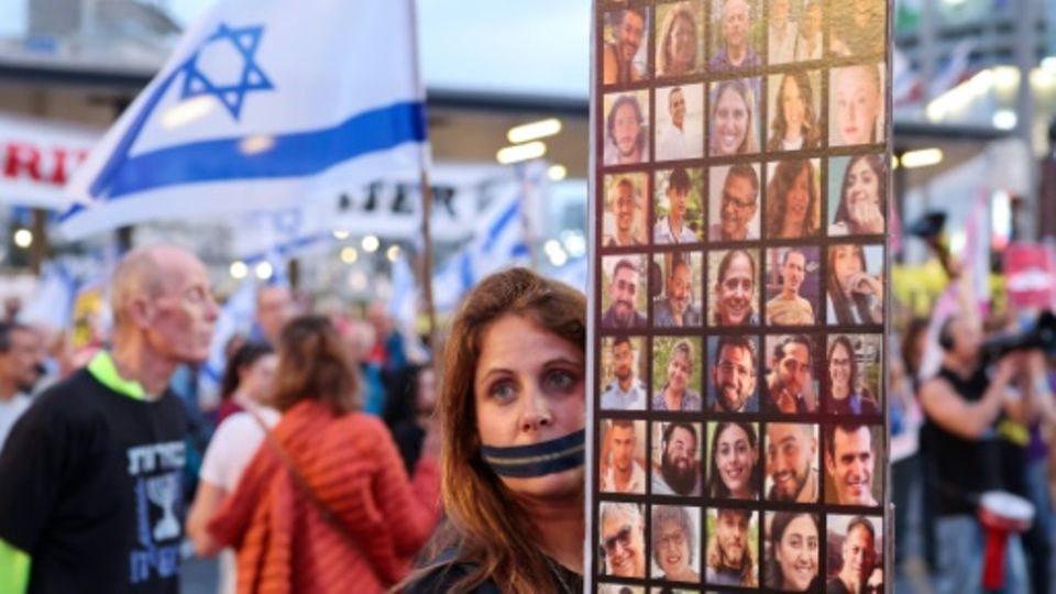 Kundgebung für Freilassung von Geiseln in Tel Aviv