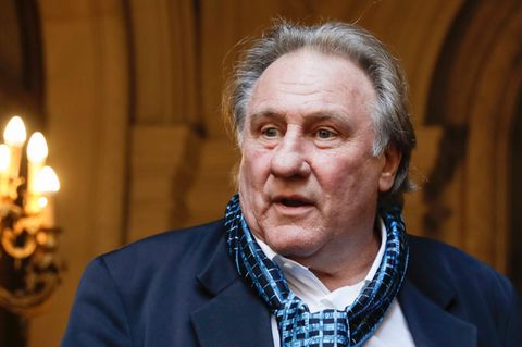 Gérard Depardieu gerät wieder wegen seines Umgangs mit Frauen in Konflikt mit dem Gesetz.