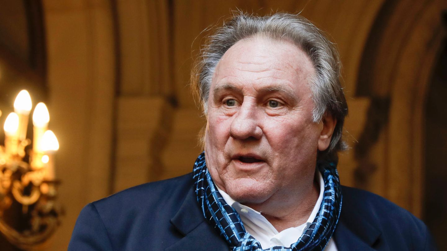 Gérard Depardieu testifies to police about harassment allegations