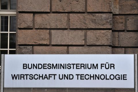 Der Eingang des Bundeswirtschaftsministeriums in Berlin