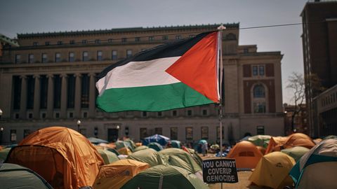 Eine palästinensische Flagge weht im Protest-Camp vor der Columbia University in New York