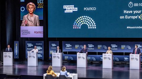 Acht Kandidatinnen und -Kandidaten, zwei Moderatorinnen und jede Menge Fragen: die erste Debatte zur Europawahl