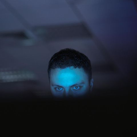 Fancy Bear: Ein Hacker bei der Arbeit (Symbolbild)