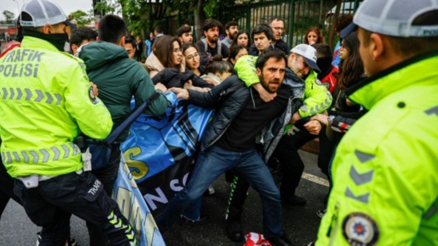 Mehr als 200 Festnahmen bei Mai-Demonstrationen in Istanbul