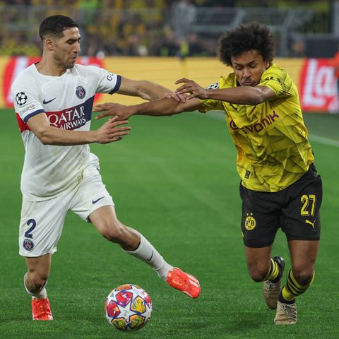 Karim Adeyemi als Zweikämpfer (hier gegen Paris' Achraf Hakimi): ein ungewohntes Bild. Aber eines, das seinem Team zum 1:0-Erfolg im Champions League-Halbfinal-Hinspiel verhalf. 
