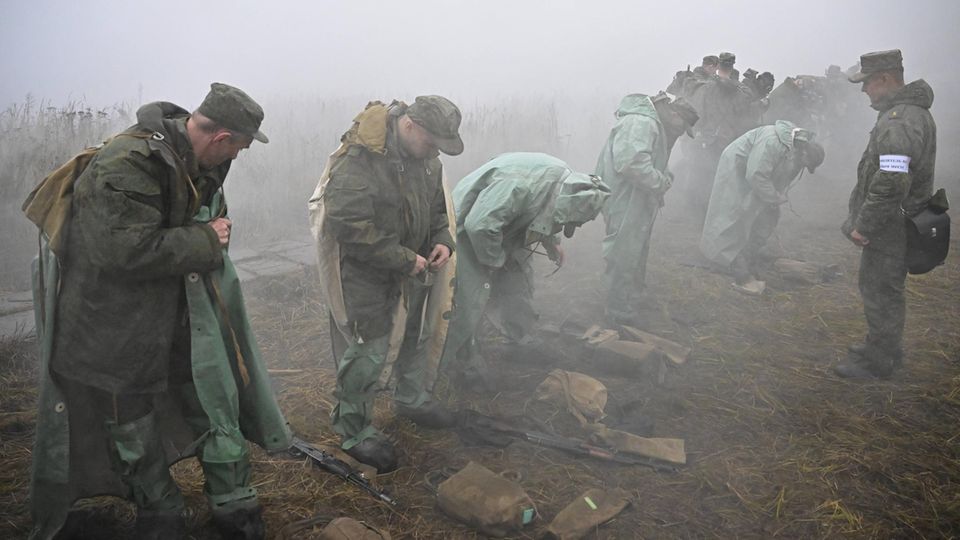Russlands Soldaten bei einer Übung