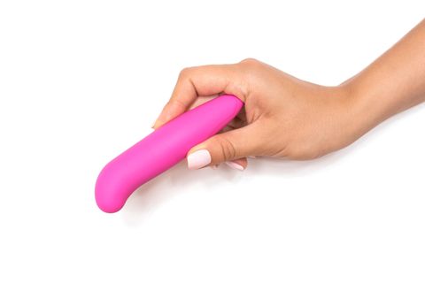 Person hält einen G-Punkt-Vibrator