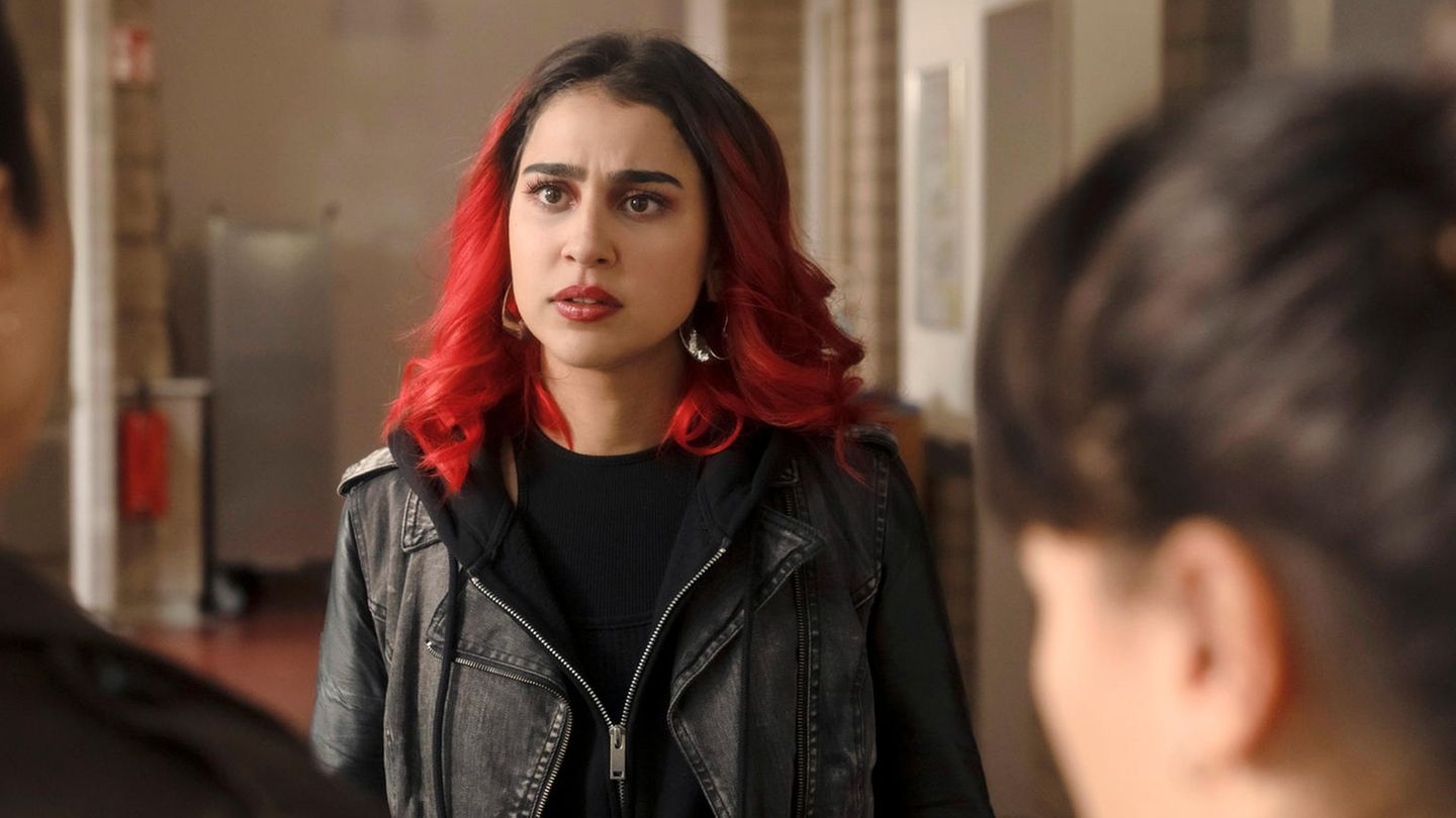 Im "Polizeiruf 110: Unsterblich" aus Magdeburg steht die Influencerin Aalisha (Hannah Gharib) im Mittelpunkt