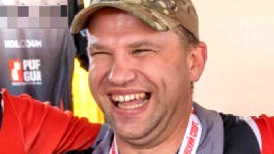 Jurij Schikolenko bei der Siegerehrung eines Schießwettbewerbs