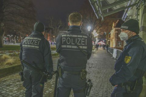 Zu Angriff auf Matthias Ecke: Schutz für eine Wahlkampfveranstaltung der Alternative für Deutschland in Schwäbisch Gmünd 2021