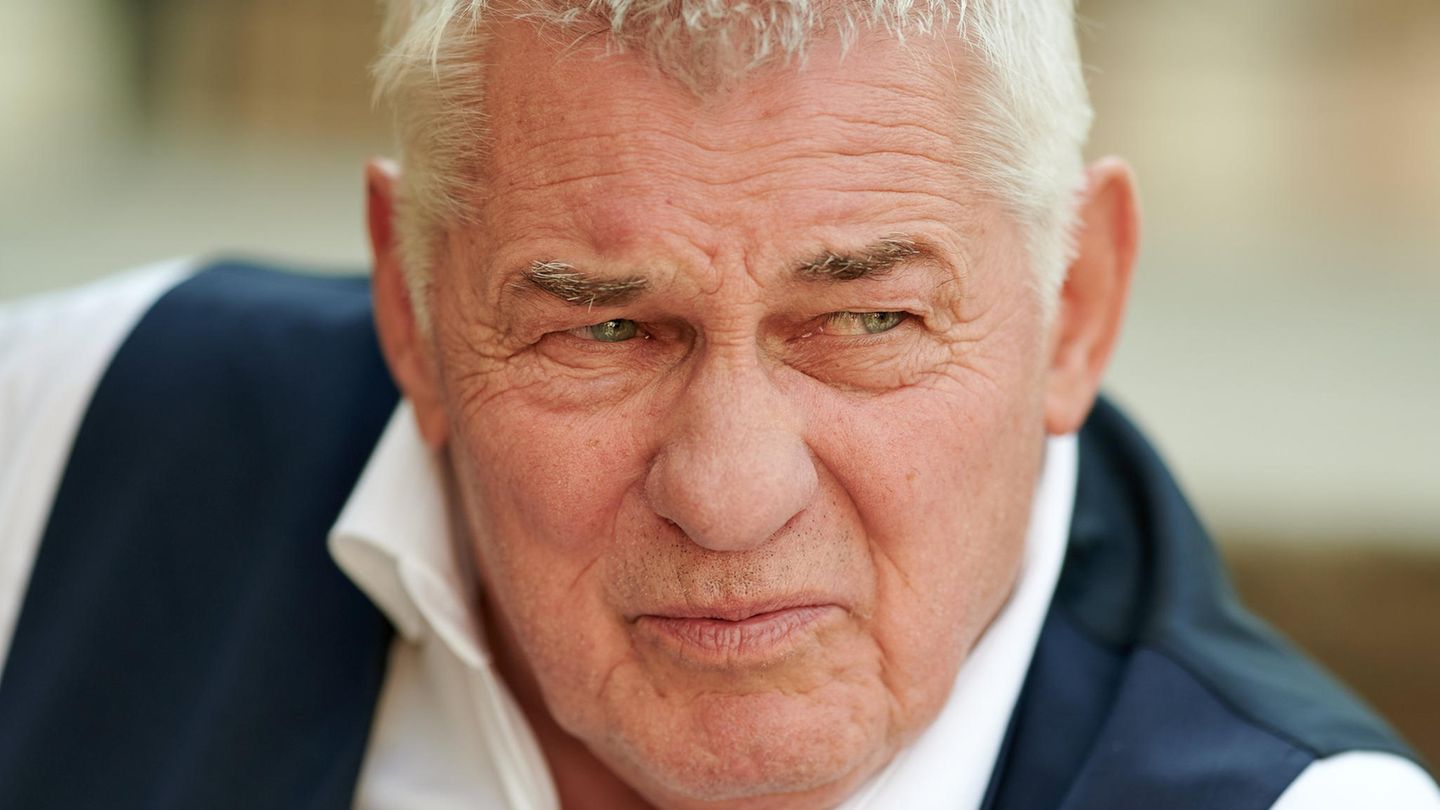 Heinz Hoenig: German celebrities collect money for heart surgery