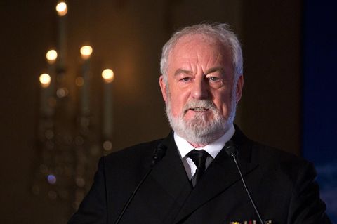 Bernard Hill