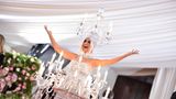 Katy Perry im Kronleuchter-Kleid bei der Met Gala