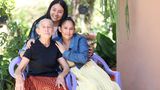 Die 80-jährige Paz mit ihrer Tochter Ana und 18-jährigen Enkelin Hazel in Chalatenango, im Norden El Salvadors