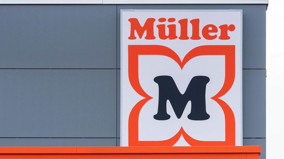 Prozess in Ulm: Um Erwin Müller, Besitzer der gleichnamigen Drogeriemarkt-Kette, ist ein Erbstreit entbrannt