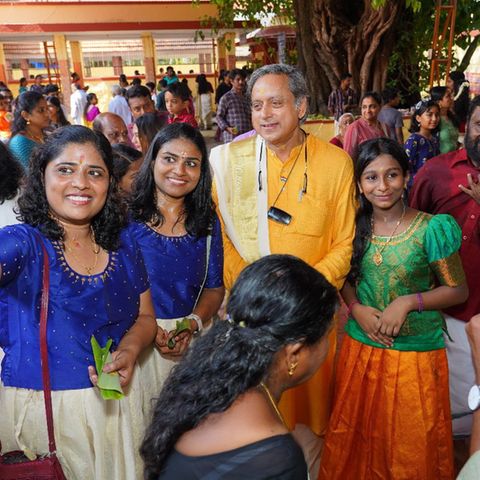 Shashi Tharoor beim Wahlkampf im indischen Bundesstaat Kerala