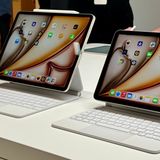 Beim iPad Air setzt Apple weiter auf das alte Magic Keyboard. Beim Mittelklasse-iPad ist vor allem das linke Modell spannend: Das Air gibt es erstmals in 13 Zoll