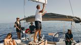 Die Crew bei der täglichen Arbeit an Deck.